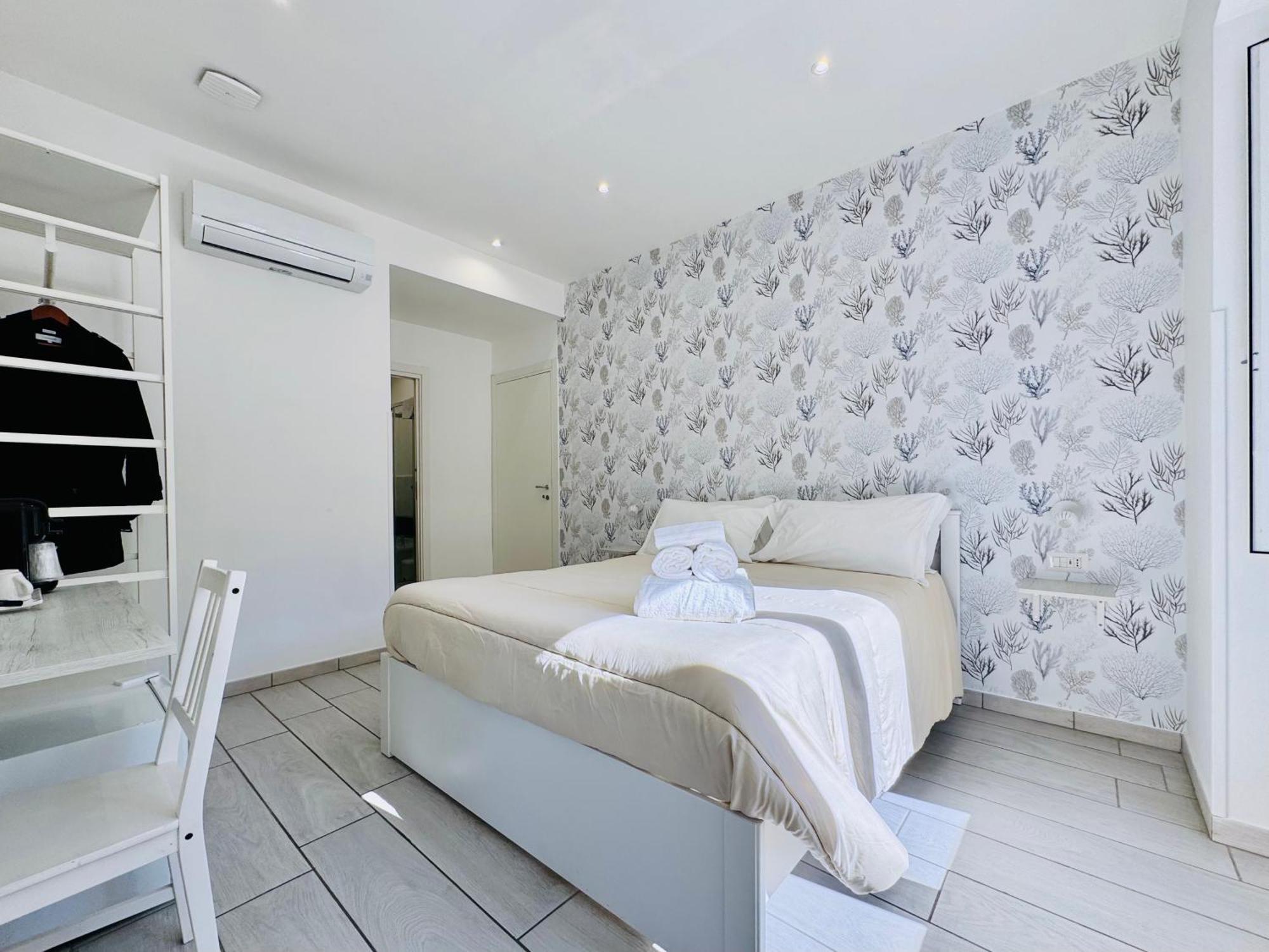 Yourhome - Blue Marina Rooms Sorrento Bagian luar foto