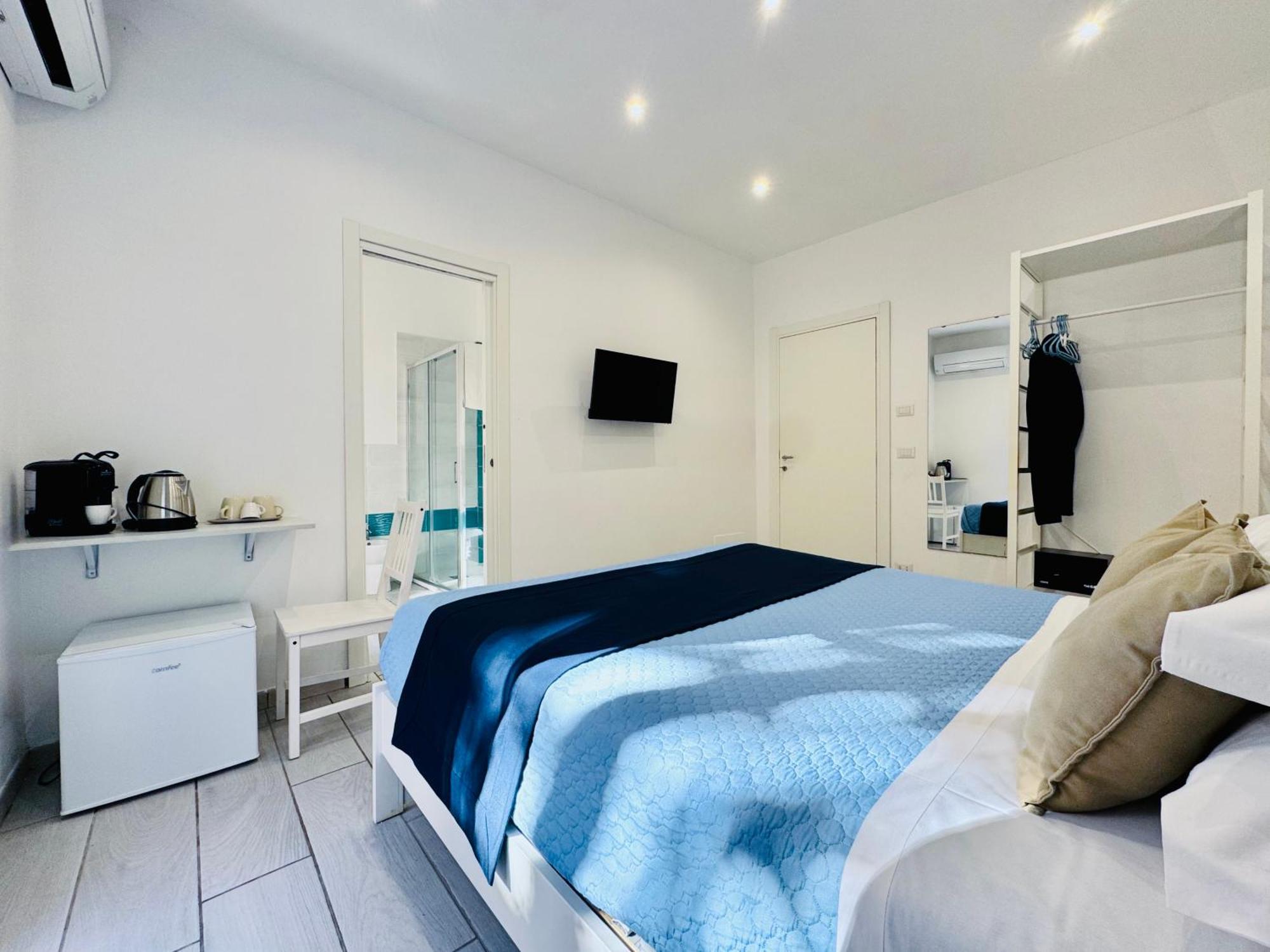 Yourhome - Blue Marina Rooms Sorrento Bagian luar foto